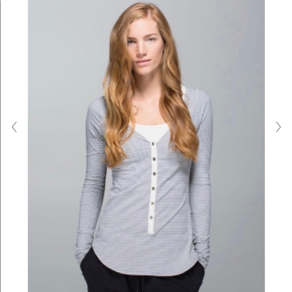 Lululemon Awesoma Henley size 8